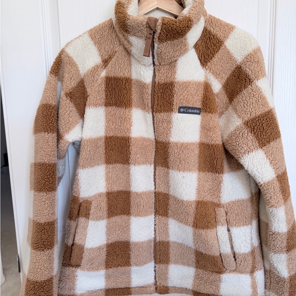 Columbia Tan & Cream Check Sherpa Jacket